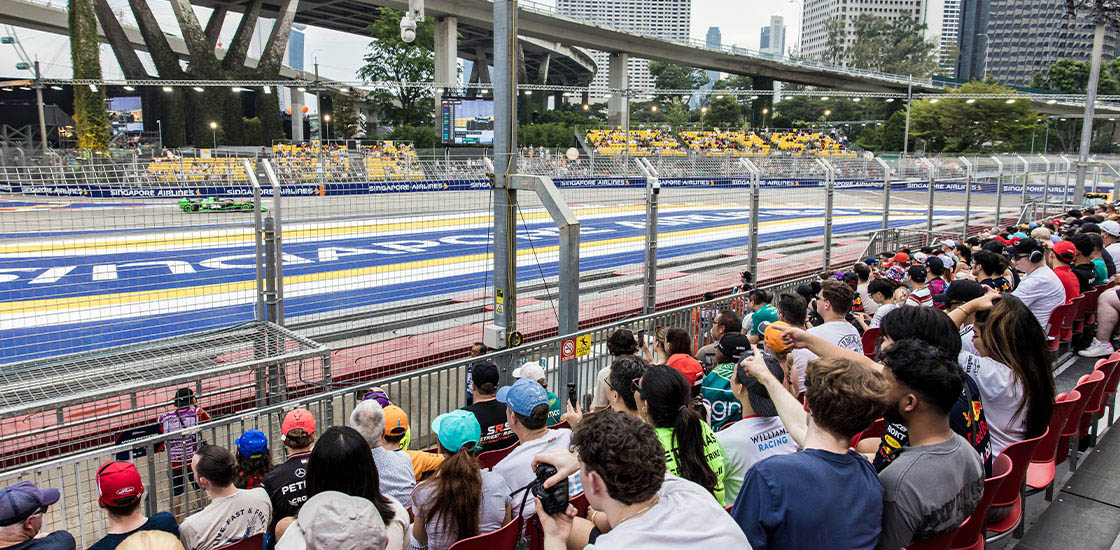 TURN 2 GRANDSTAND