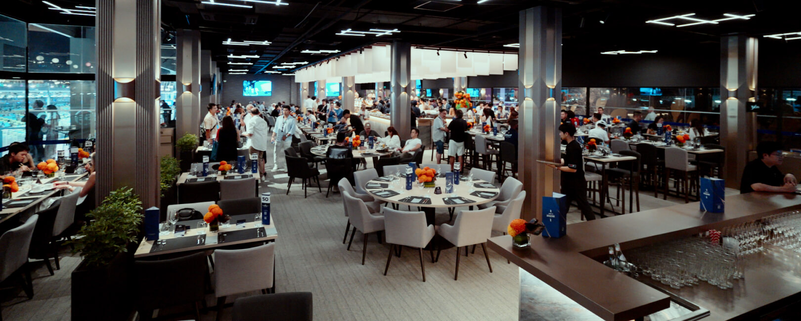FORMULA 1 PADDOCK CLUB™