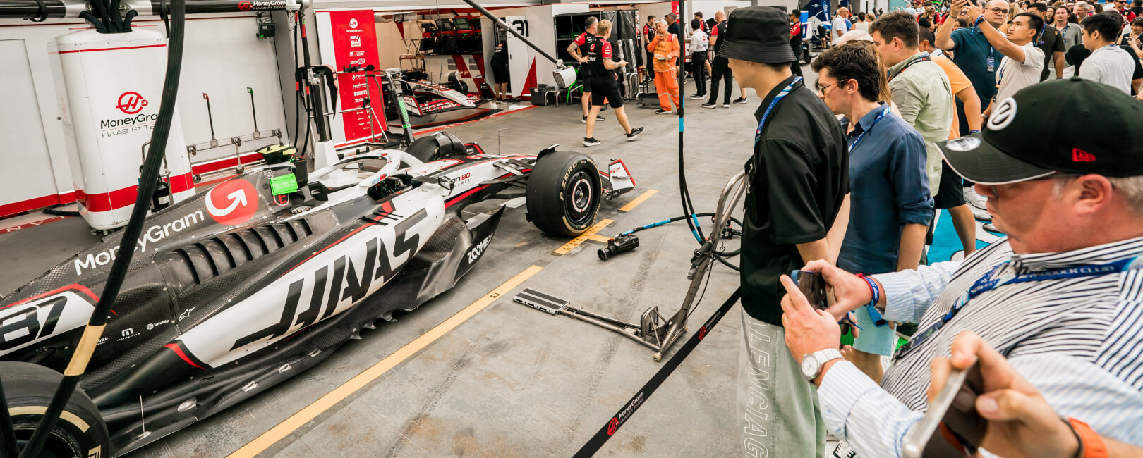 FORMULA 1 PADDOCK CLUB™