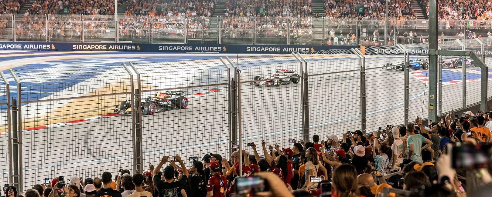 CHICANE @ TURN 2 GRANDSTAND