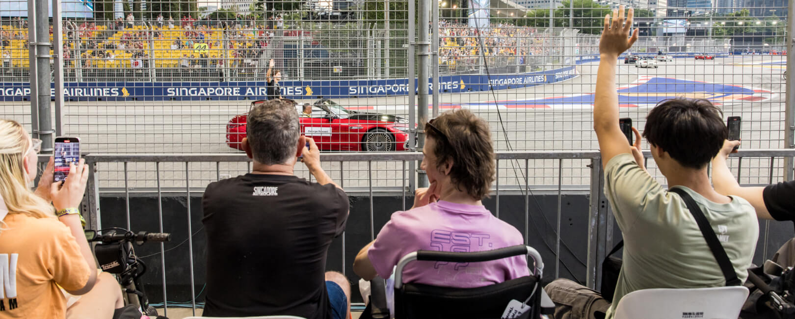 TURN 1 WHEELCHAIR ACCESSIBLE PLATFORM